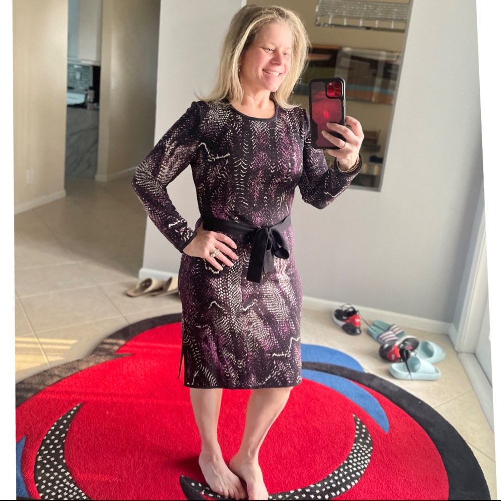 BEAUTIFUL St John knit black plum dress